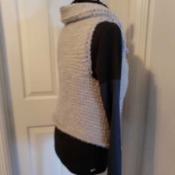 Handmade Tunisian Crochet Vest (New but no tags) - Picture 2 of 2